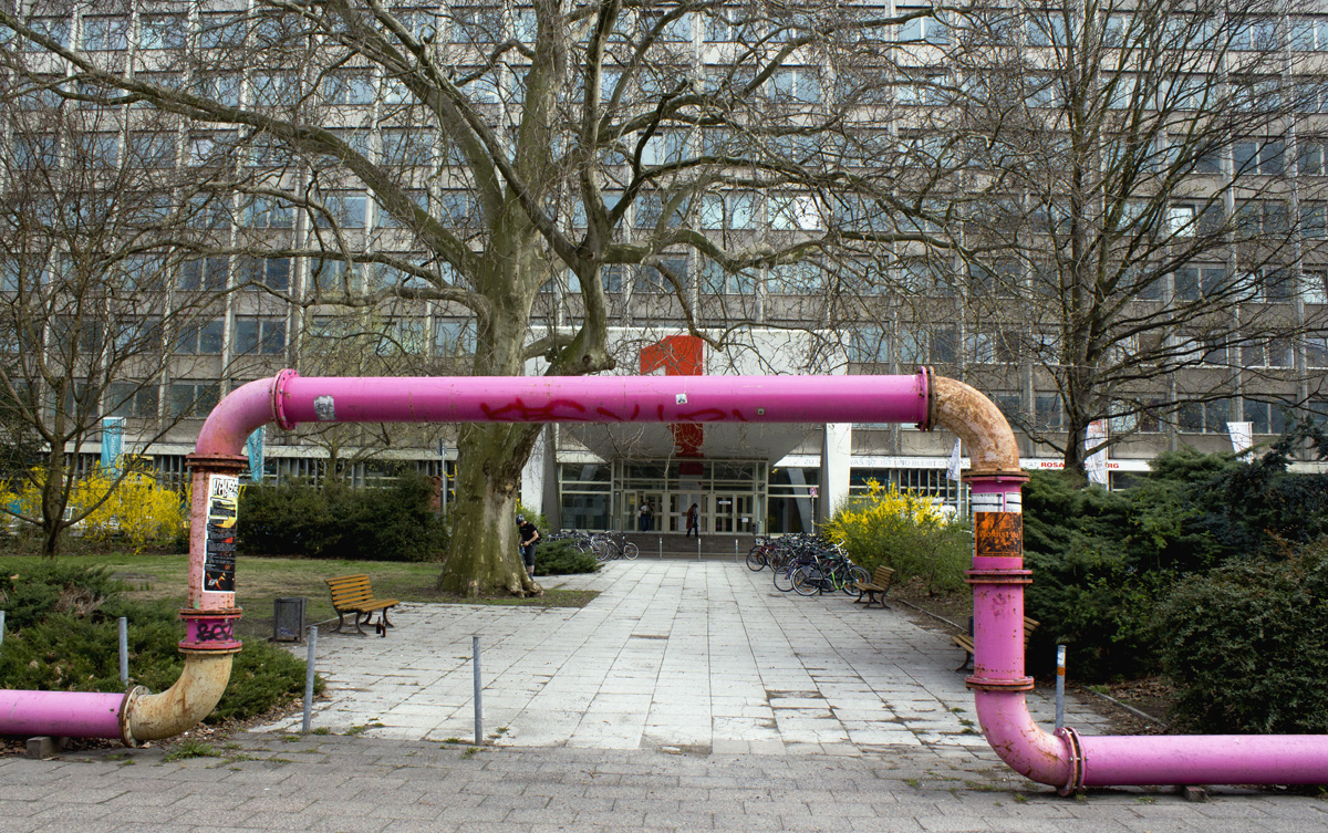 berlin-pink-pipes-more-than-green-12